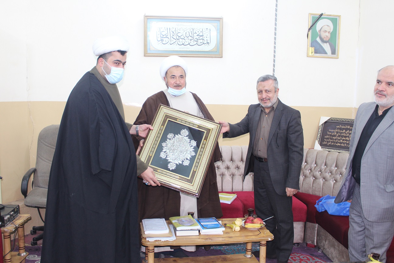 هدية سيادة العلامة أ.د.حسن روحاني رئيس الجمهورية الاسلامية في إيران